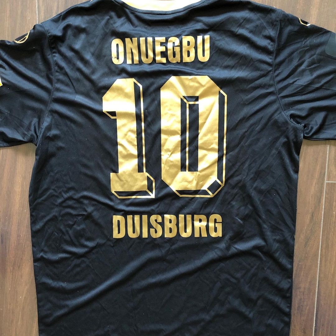 MSV Duisburg 2014-15 Away V2 Kit