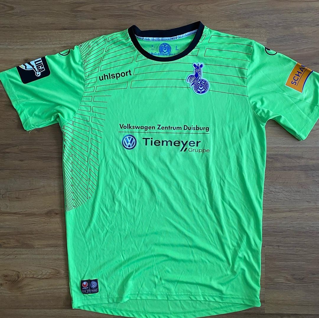 MSV Duisburg 2014-15 Third V2 Kit