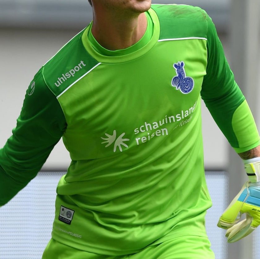 MSV Duisburg 2016-17 GK 1 Kit