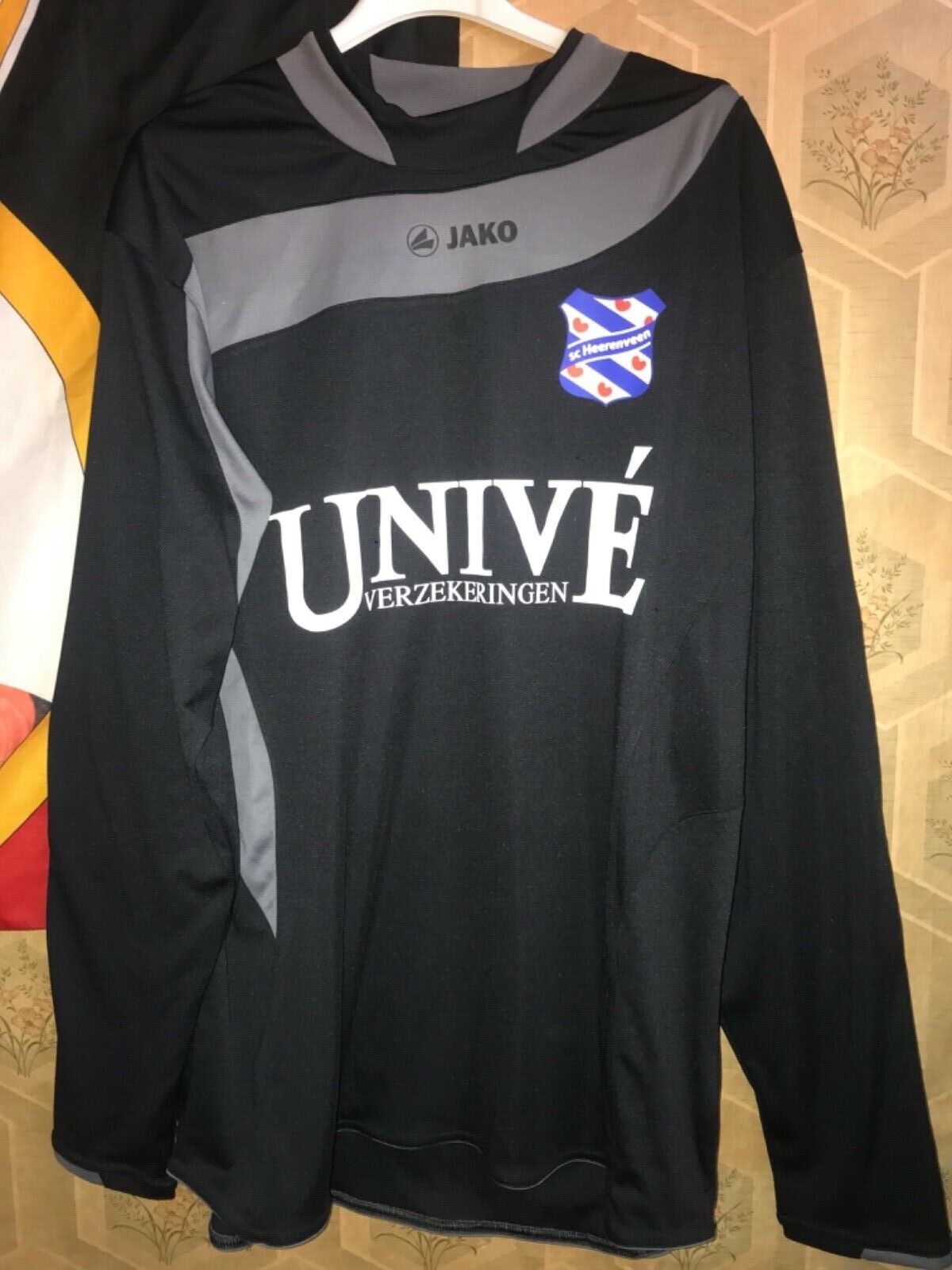 sc Heerenveen 2010-11 GK 1 Kit