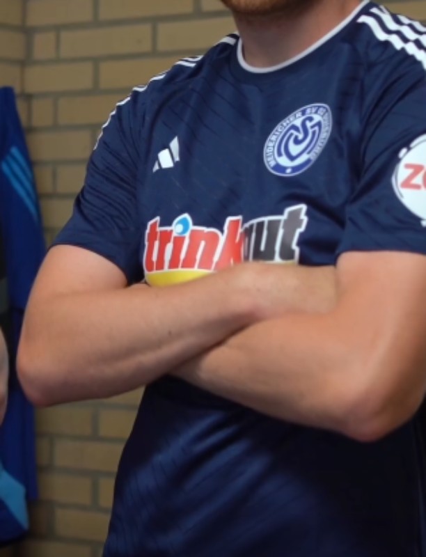 MSV Duisburg 2024-25 Away Kit