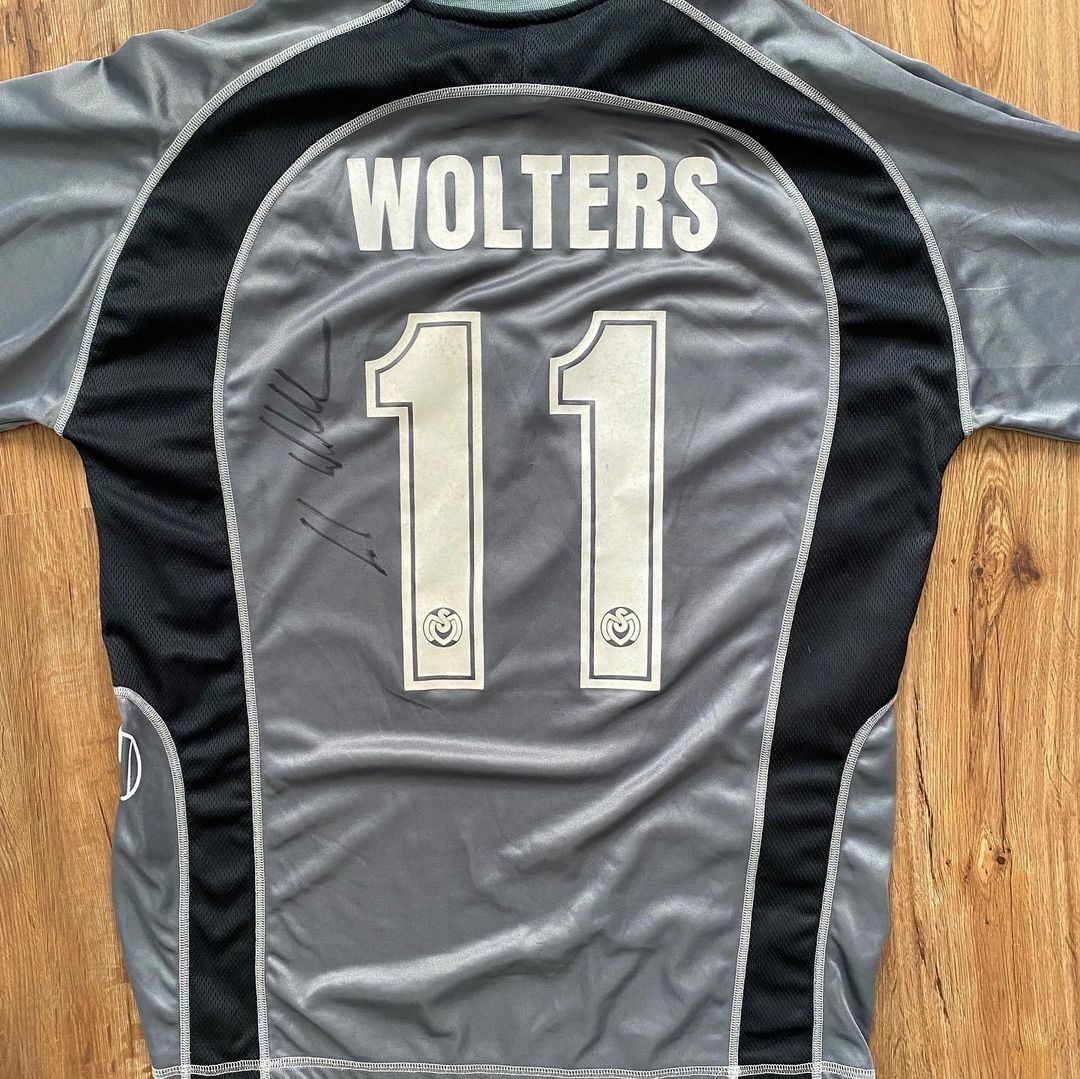 MSV Duisburg 2002-03 Away Kit