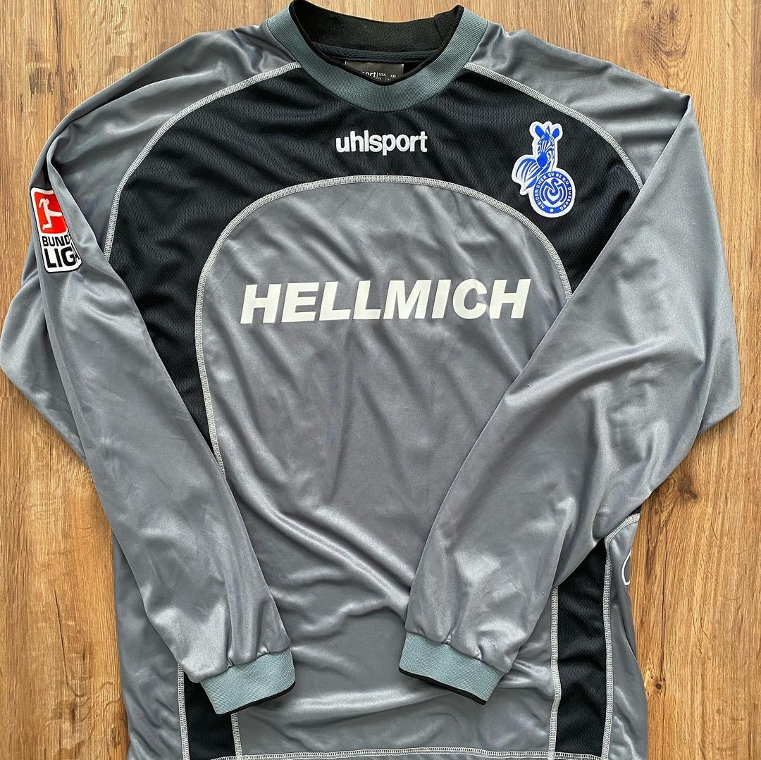 MSV Duisburg 2003-04 Away Kit