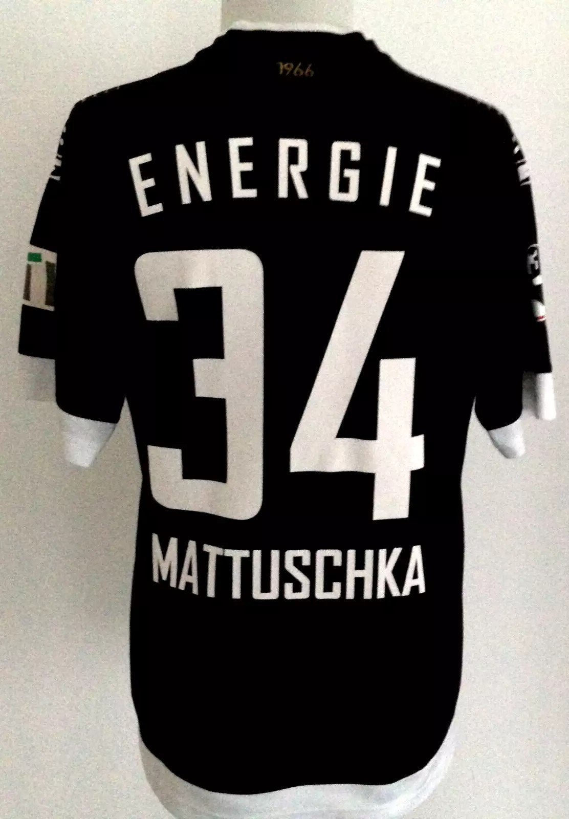 Energie Cottbus 2014-15 Away Kit
