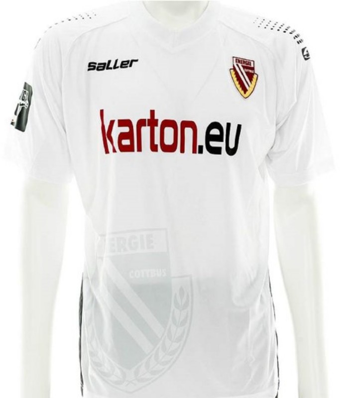 Energie Cottbus 2015-16 Away Kit