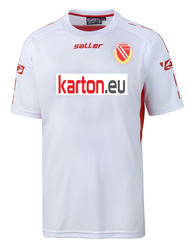 Energie Cottbus 2016-17 Away Kit