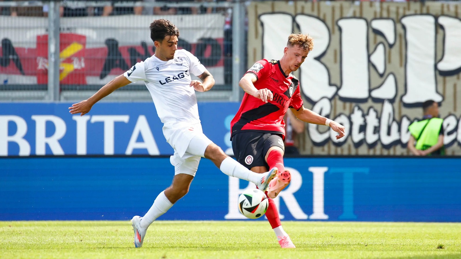 Energie Cottbus 2024-25 Third Kit