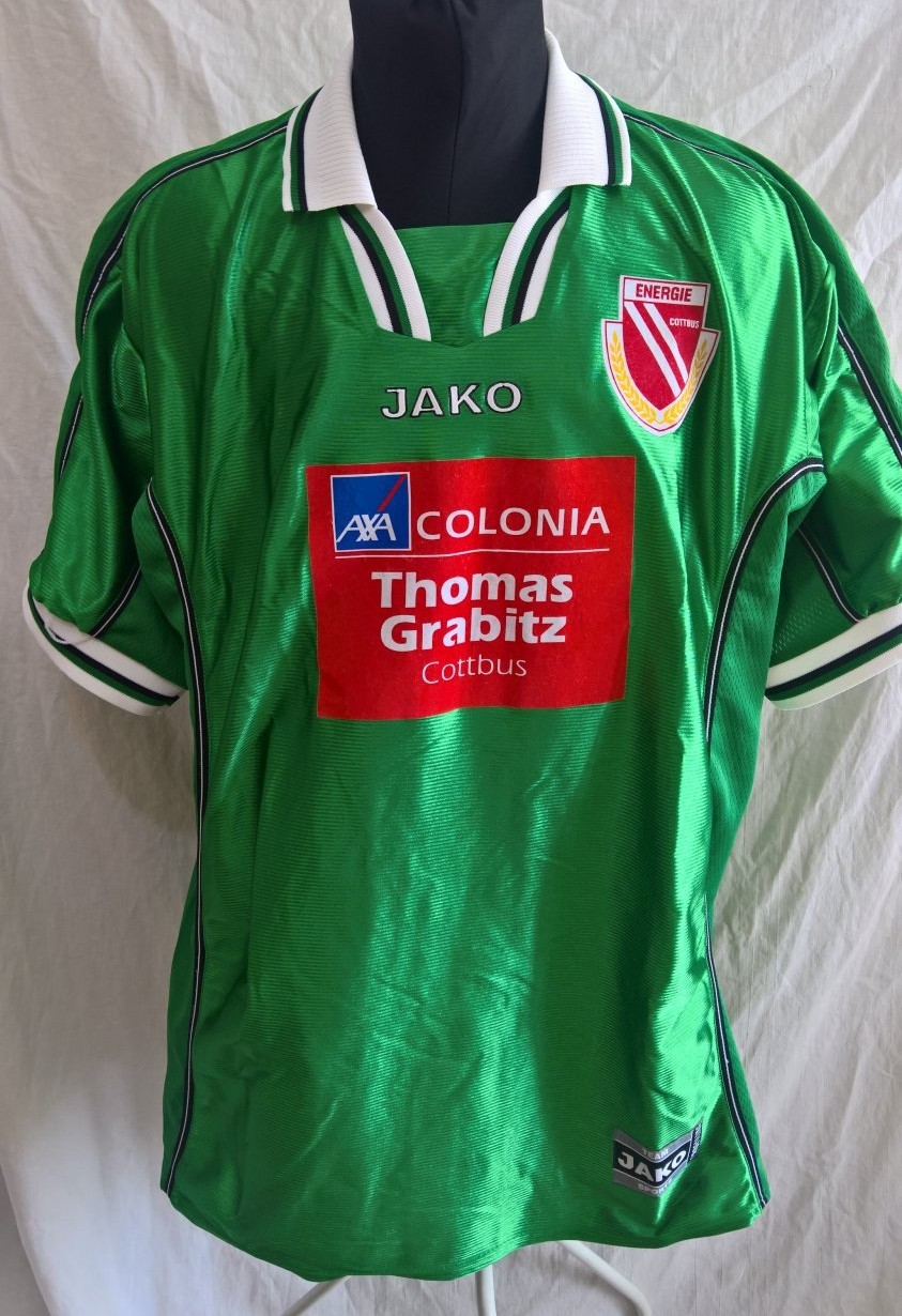 Energie Cottbus 2001-02 Third Kit