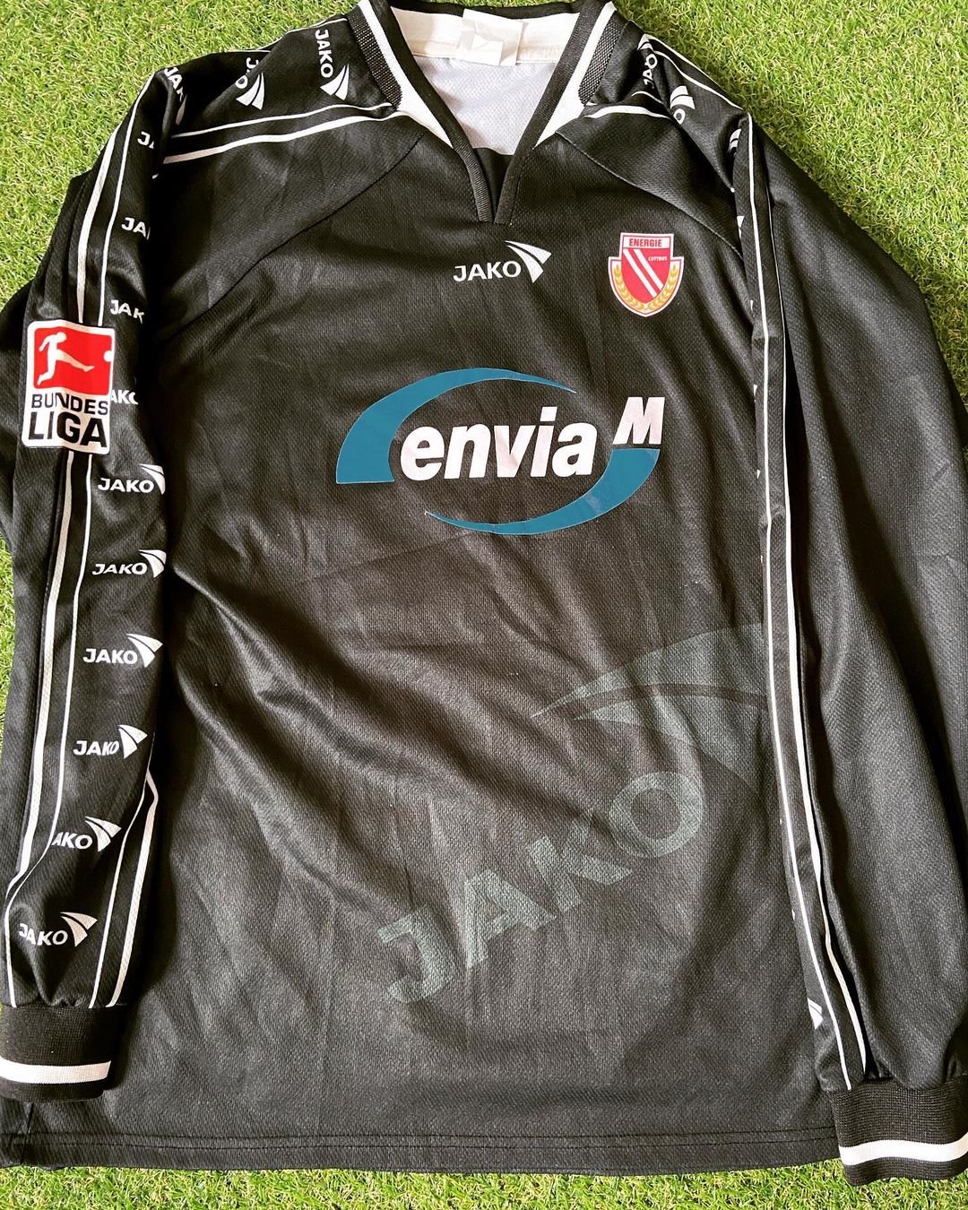 Energie Cottbus 2002-03 Third Kit