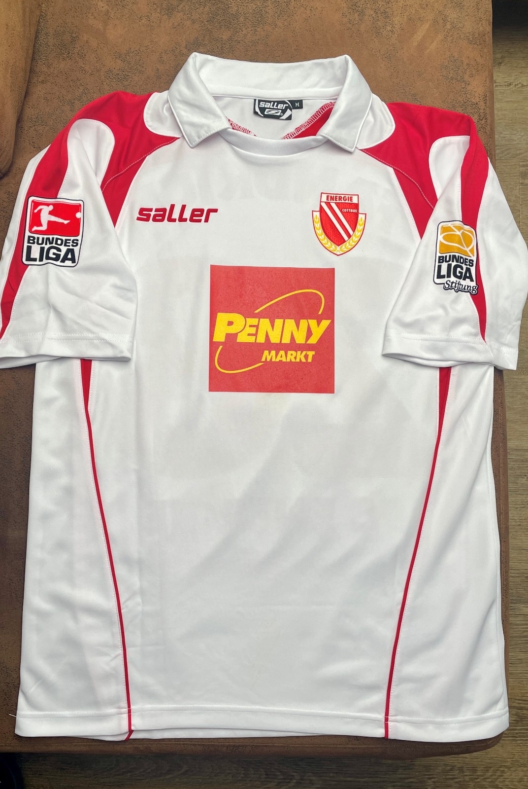 Energie Cottbus 2009-10 Away Kit