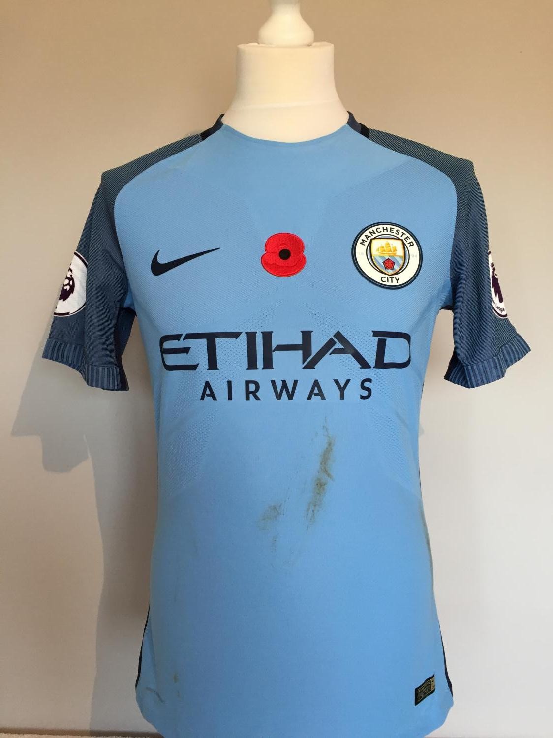 Manchester City 2016-17 Home V2 Kit