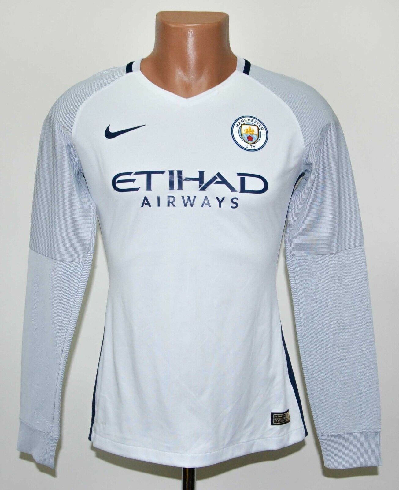 Manchester City 2016-17 GK Third Kit