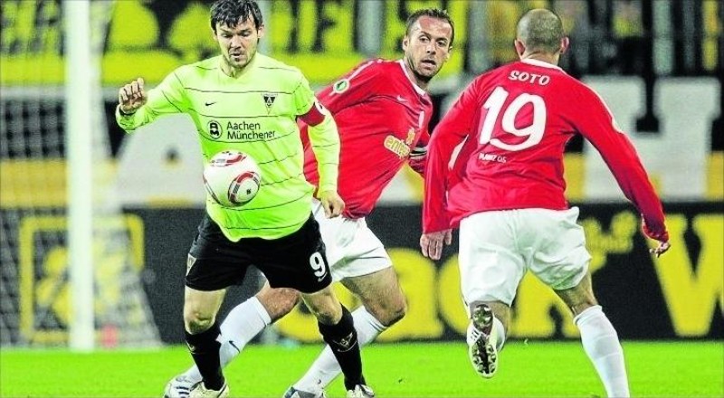 Alemannia Aachen 2010-11 Special Kit