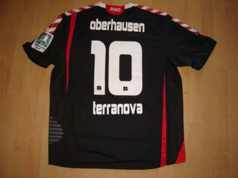Rot-Weiss Oberhausen 2012-13 Away Kit
