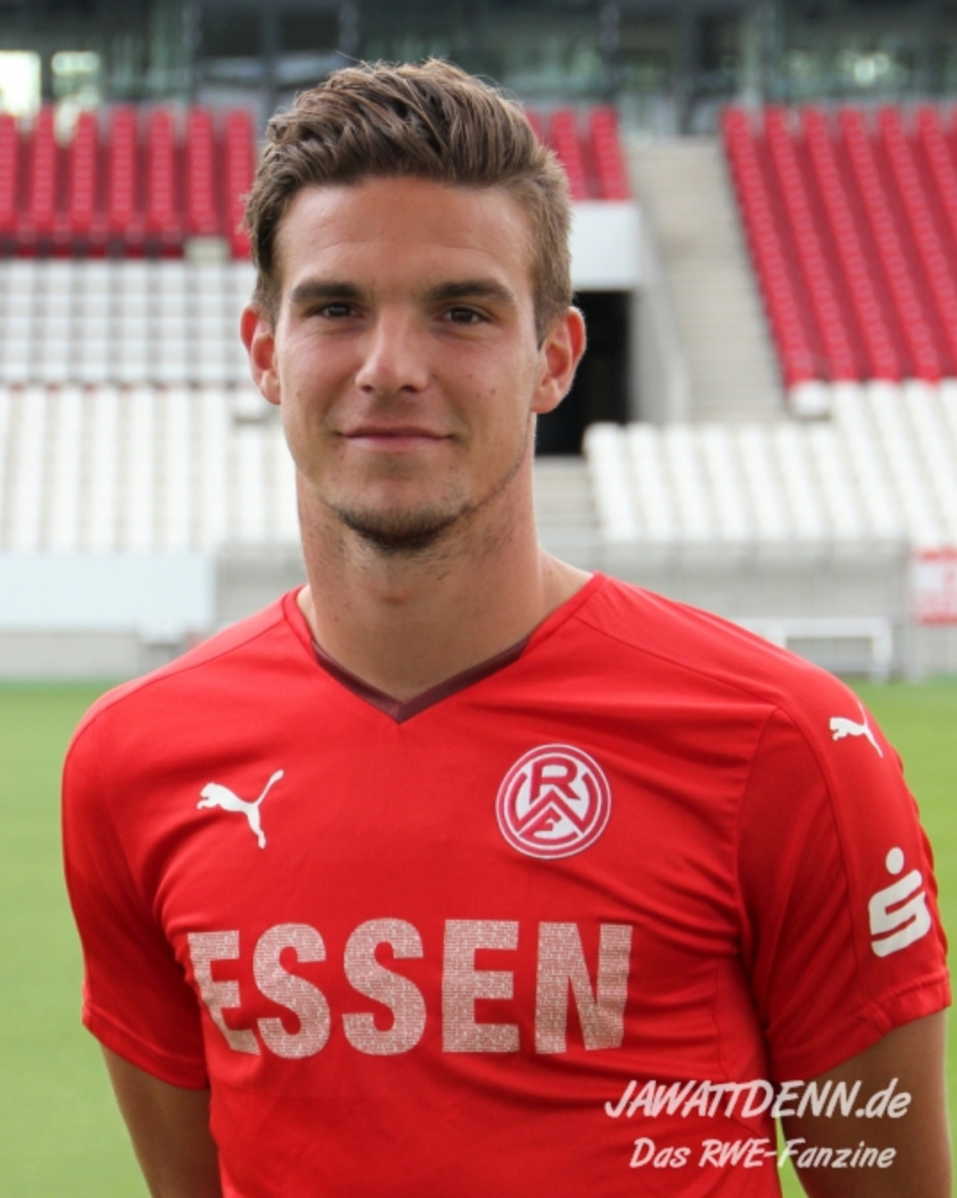 Rot-Weiss Essen 2015-16 Home Kit