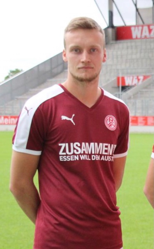 Rot-Weiss Essen 2016-17 Third Kit