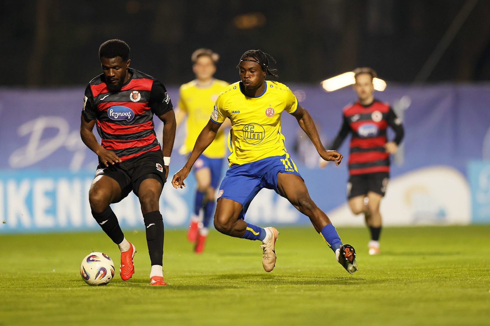 Rot-Weiss Essen 2025-26 Fourth Kit
