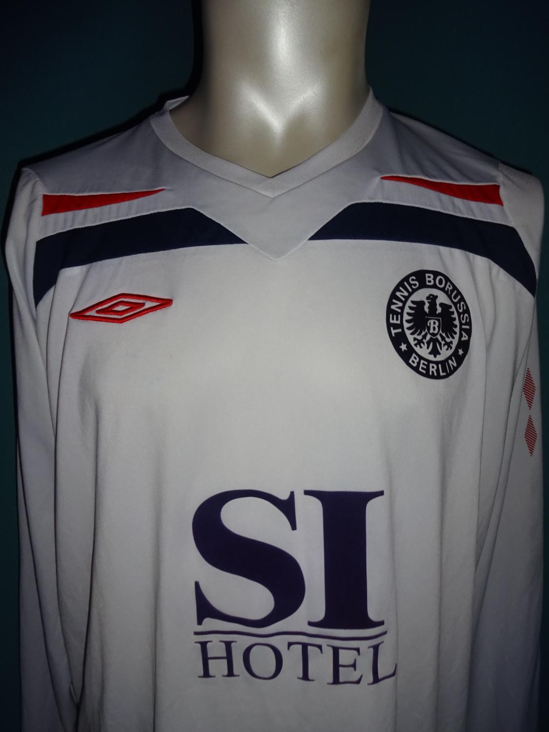 Tennis Borussia Berlin 2014-15 Away Kit