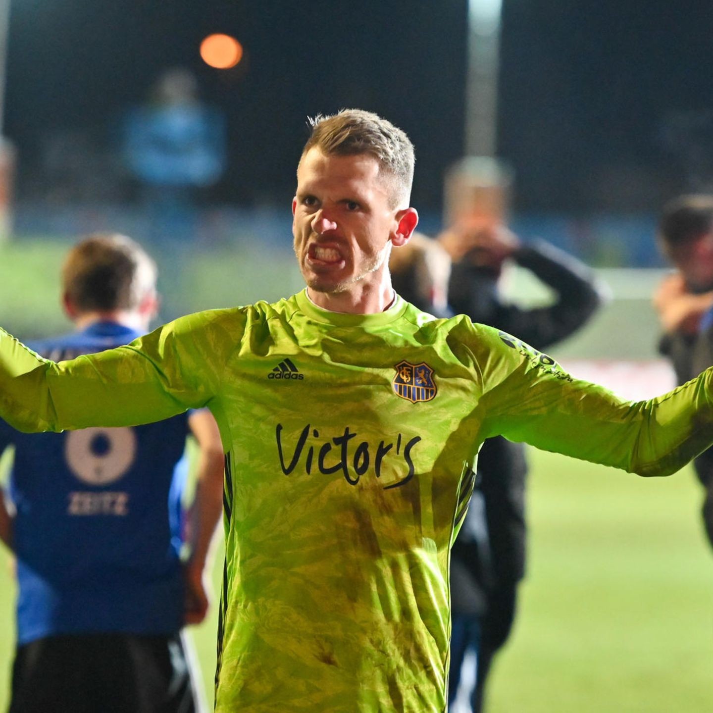 1. FC Saarbrücken 2019-20 GK 1 Kit