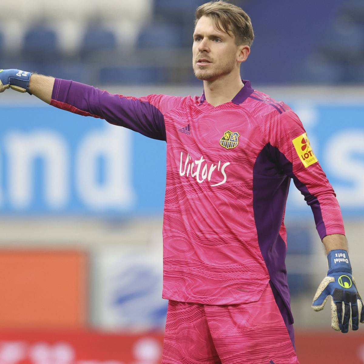 1. FC Saarbrücken 2021-22 GK 1 Kit