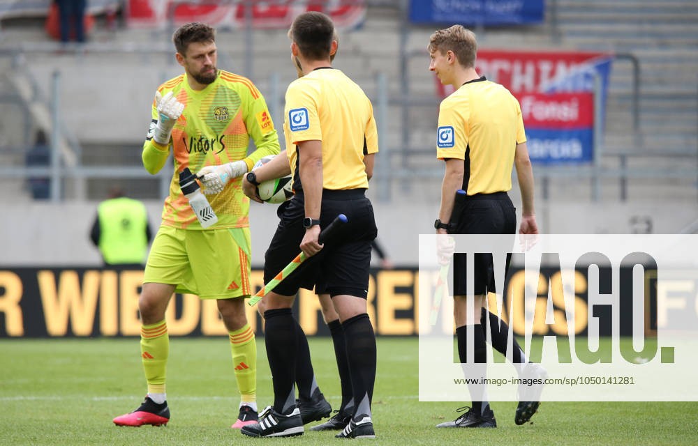 1. FC Saarbrücken 2024-25 GK 2 Kit
