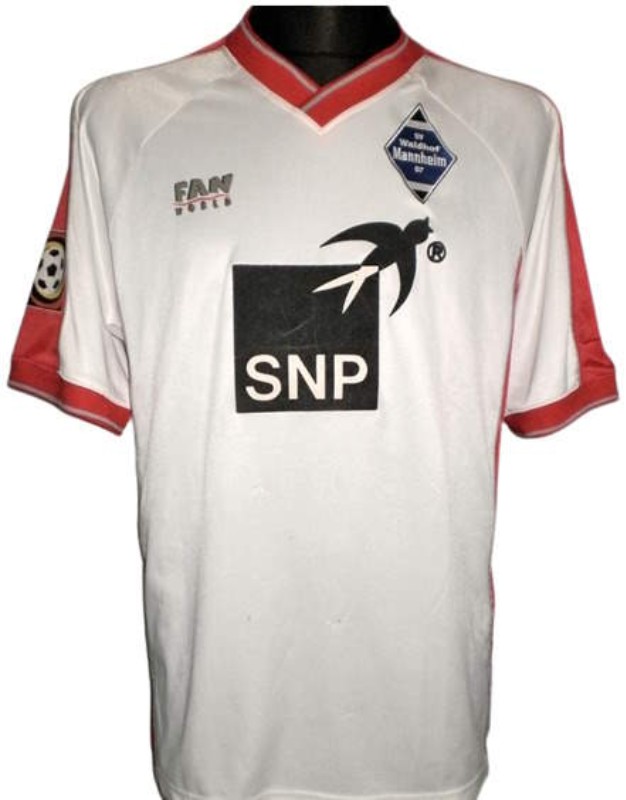 Waldhof Mannheim 2000-01 Away Kit