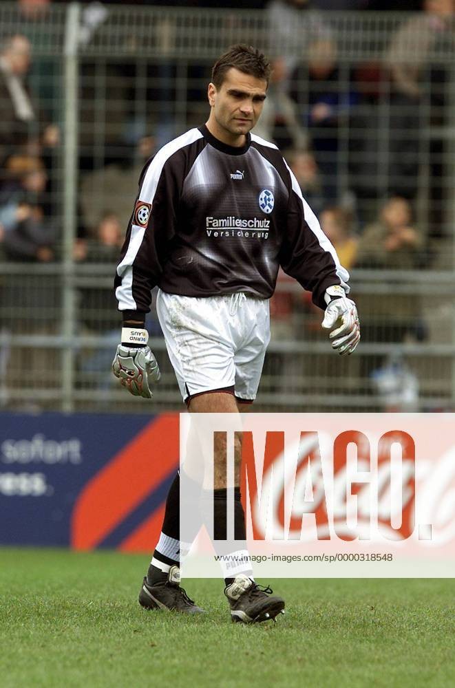 Stuttgarter Kickers 2000-01 GK 1 Kit