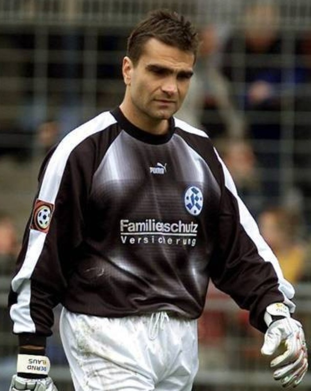 Stuttgarter Kickers 2000-01 GK 1 Kit