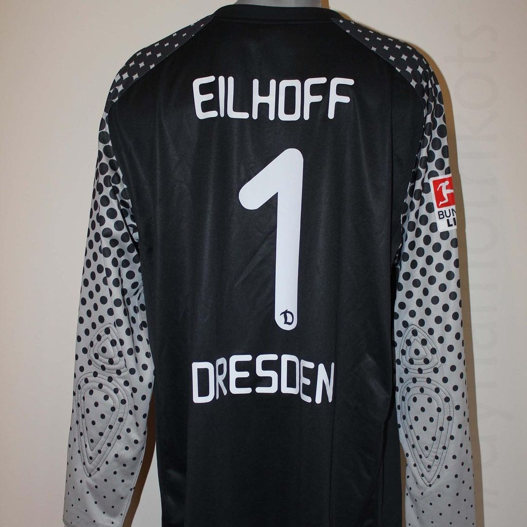 Dynamo Dresden 2011-12 GK 1 Kit
