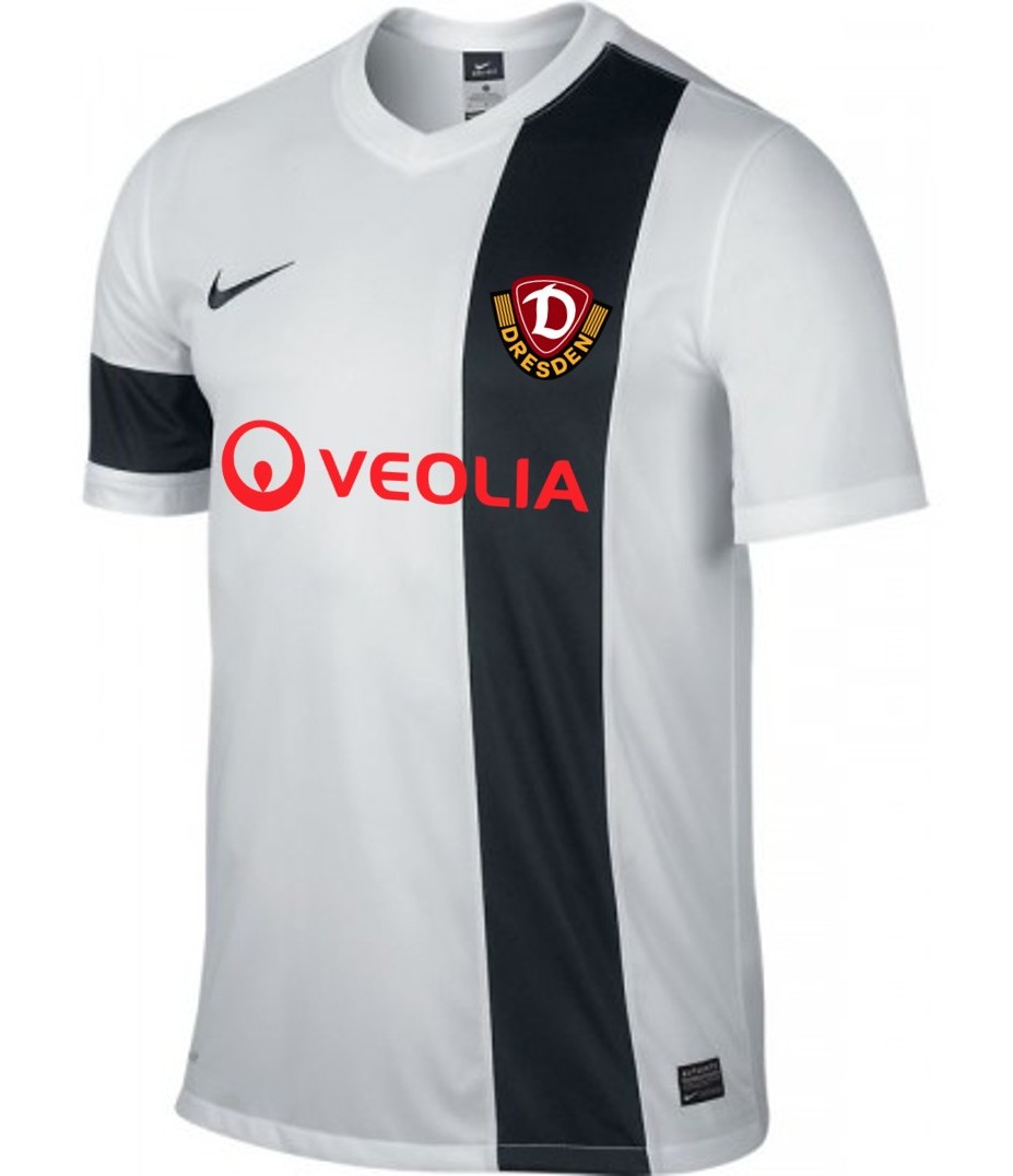 Dynamo Dresden 2013-14 Away Kit