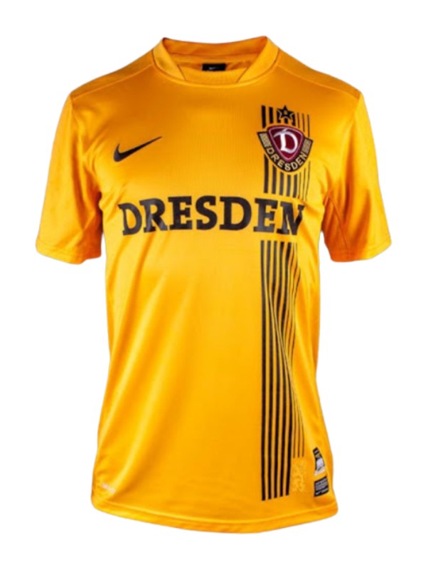 Dynamo Dresden 2014-15 Home Kit