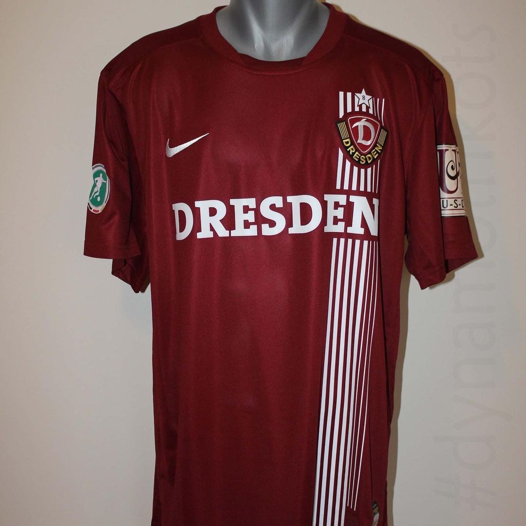Dynamo Dresden 2014-15 Away Kit
