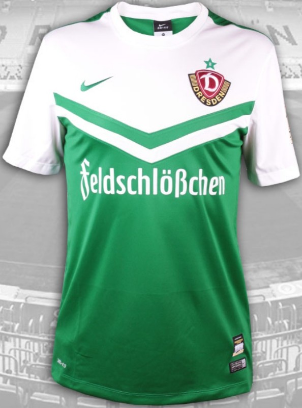 Dynamo Dresden 2014-15 Third Kit