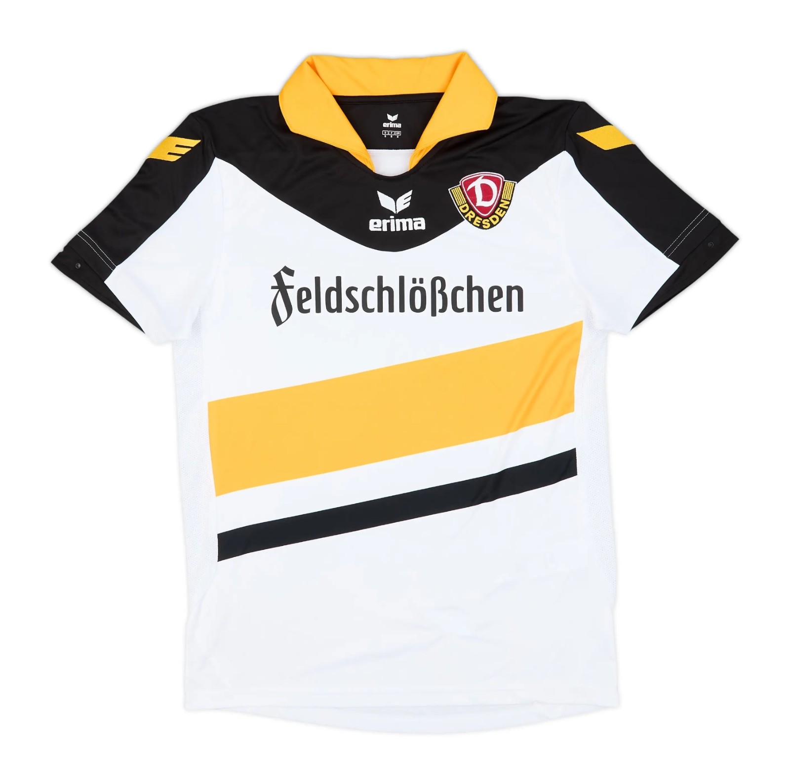 Dynamo Dresden 2015-16 Away Kit
