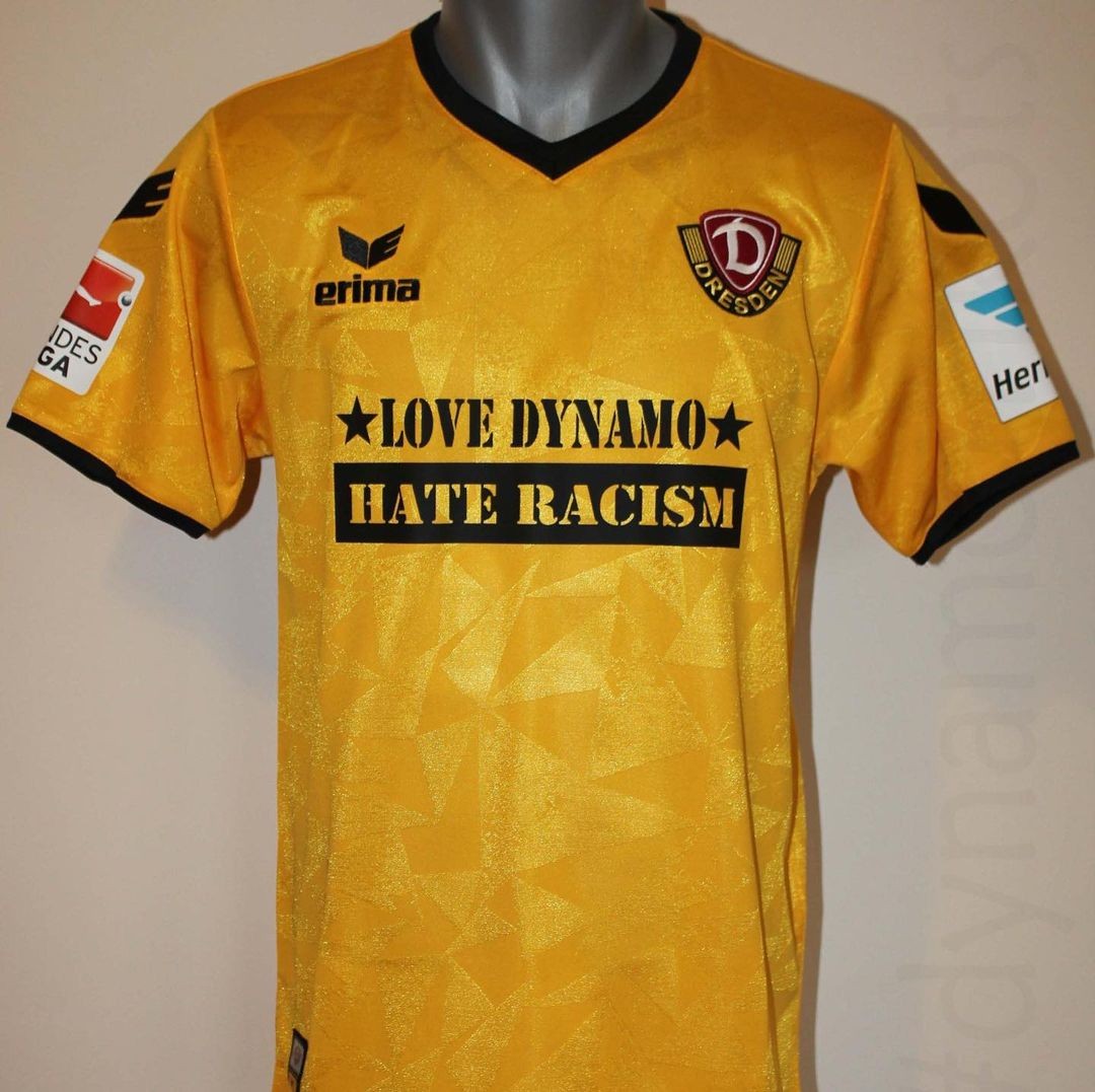 Dynamo Dresden 2016-17 Home V3 Kit