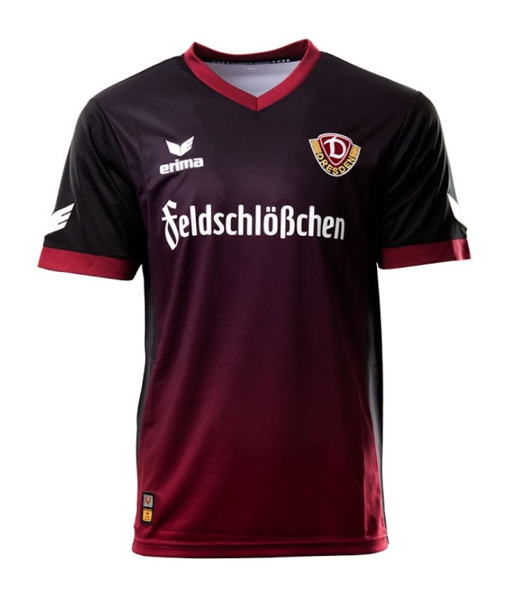 Dynamo Dresden 2017-18 Away Kit