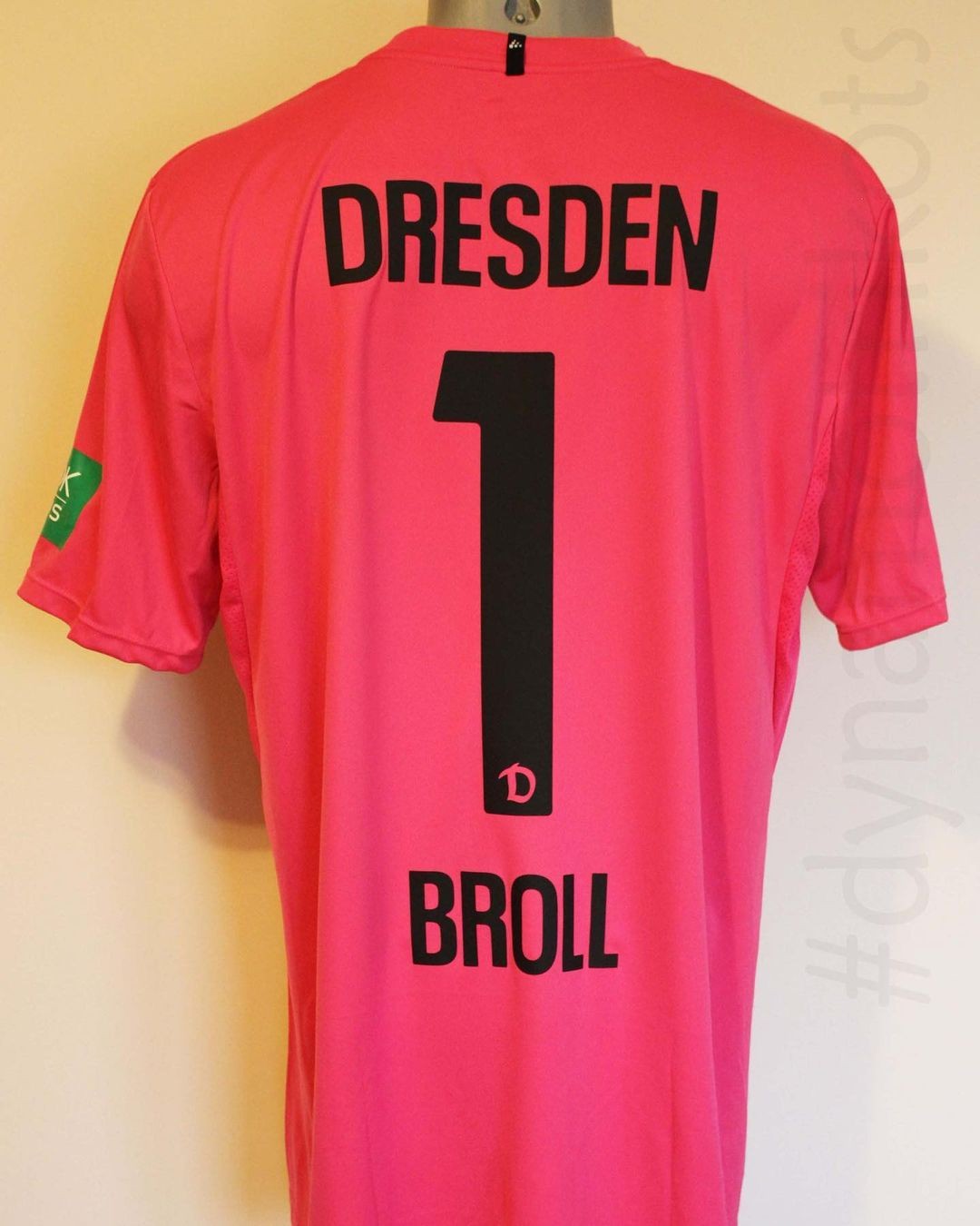 Dynamo Dresden 2019-20 GK 2 Kit