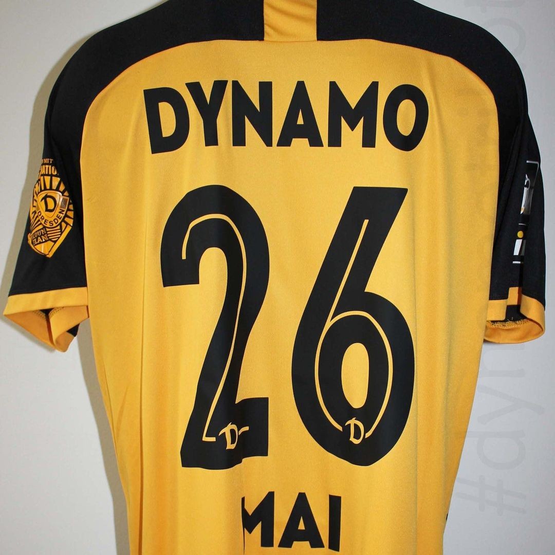 Dynamo Dresden 2020-21 Home V2 Kit