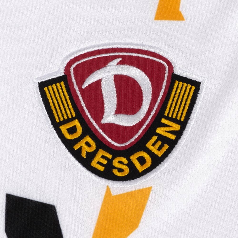 Dynamo Dresden 2022-23 Away Kit