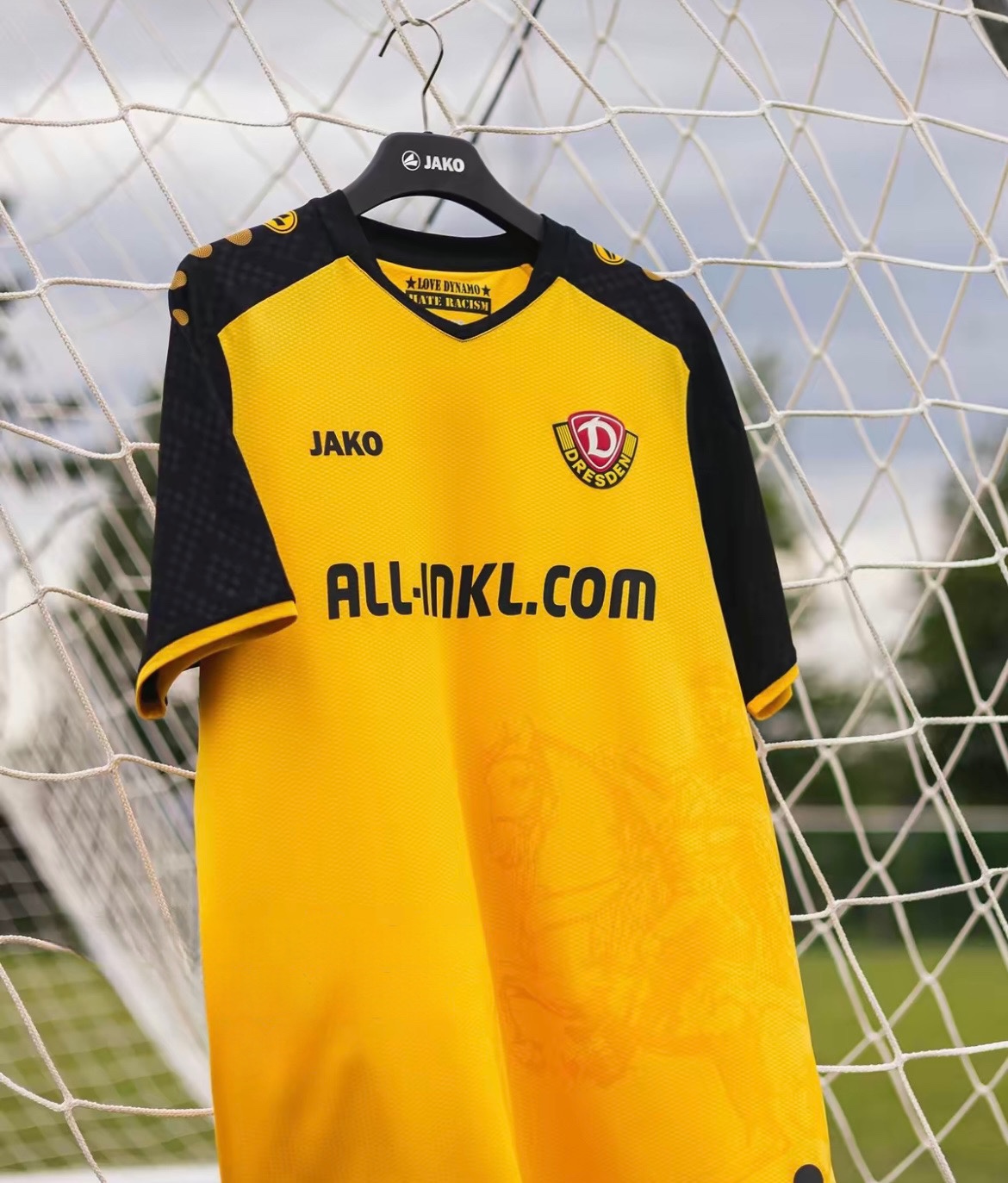 Dynamo Dresden 2024-25 Home Kit