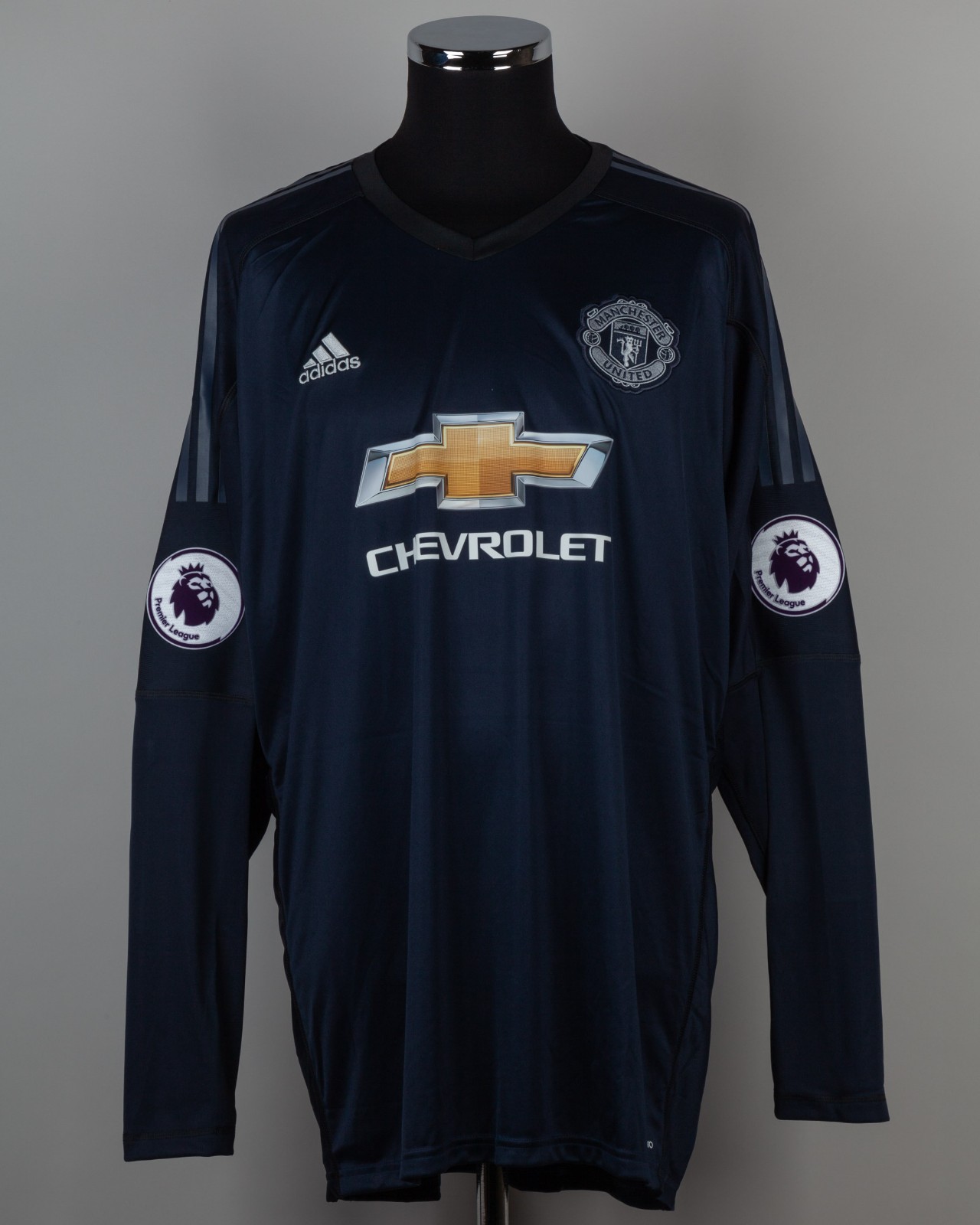 Manchester United 2017-18 GK Home Kit