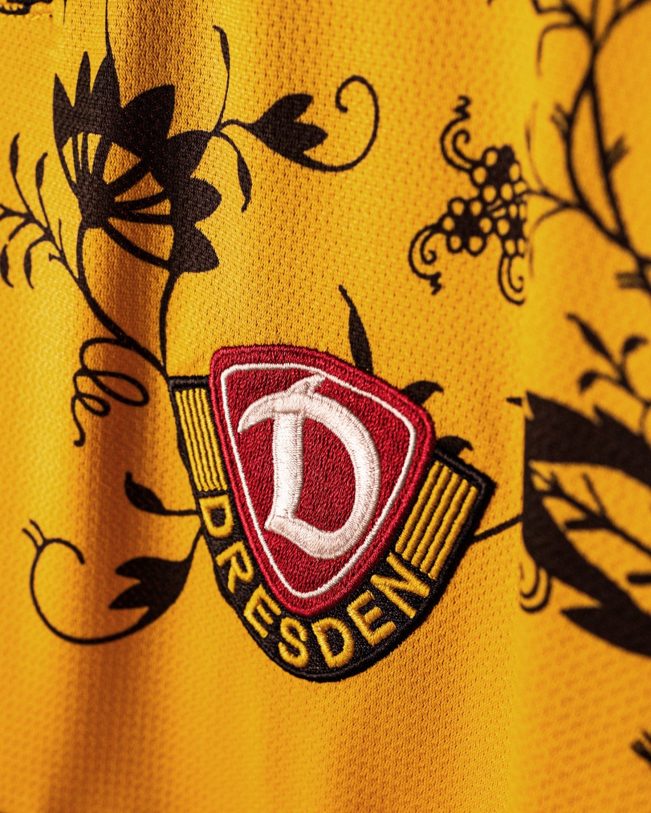 Dynamo Dresden 2025-26 Special Kit