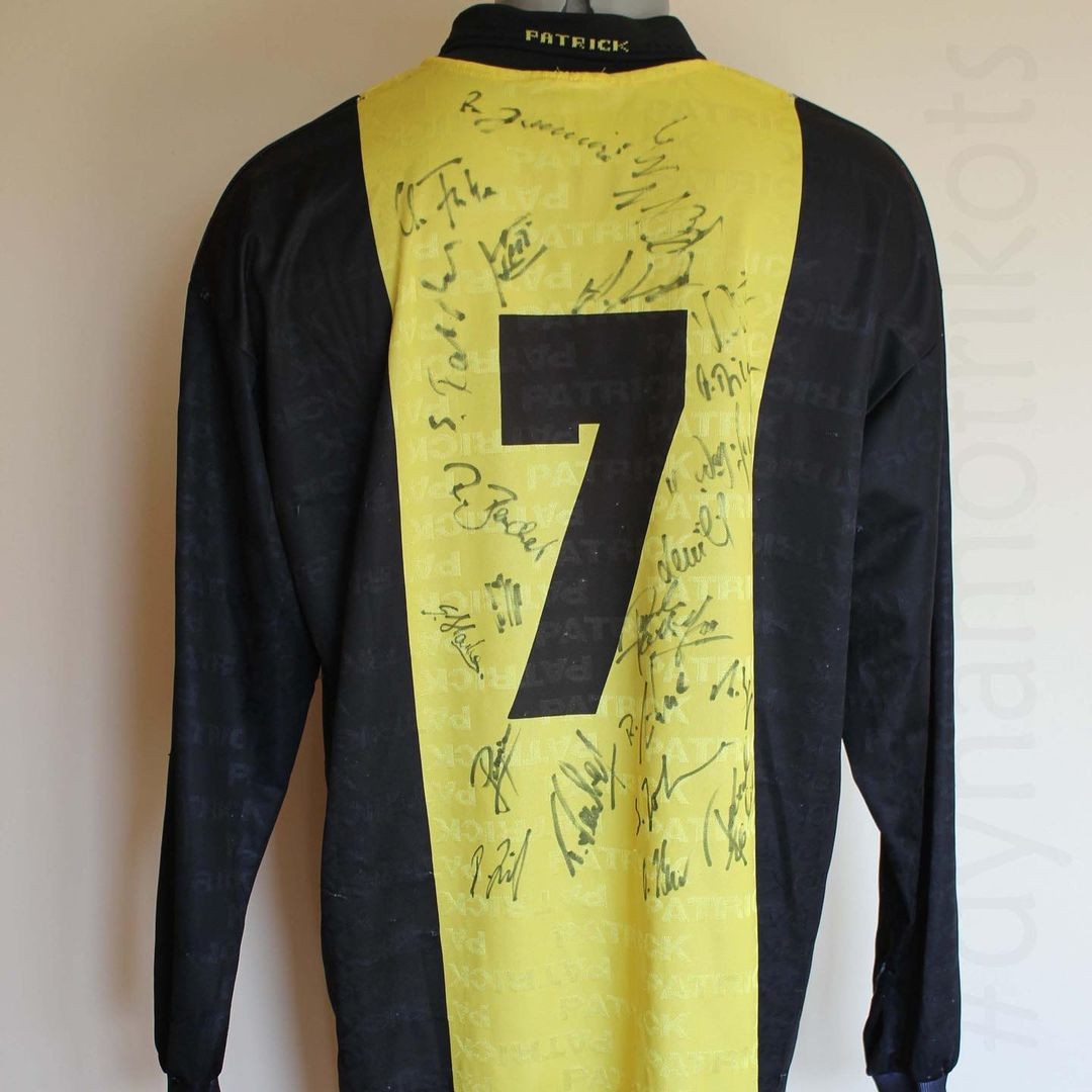 Dynamo Dresden 1996-97 Home Kit