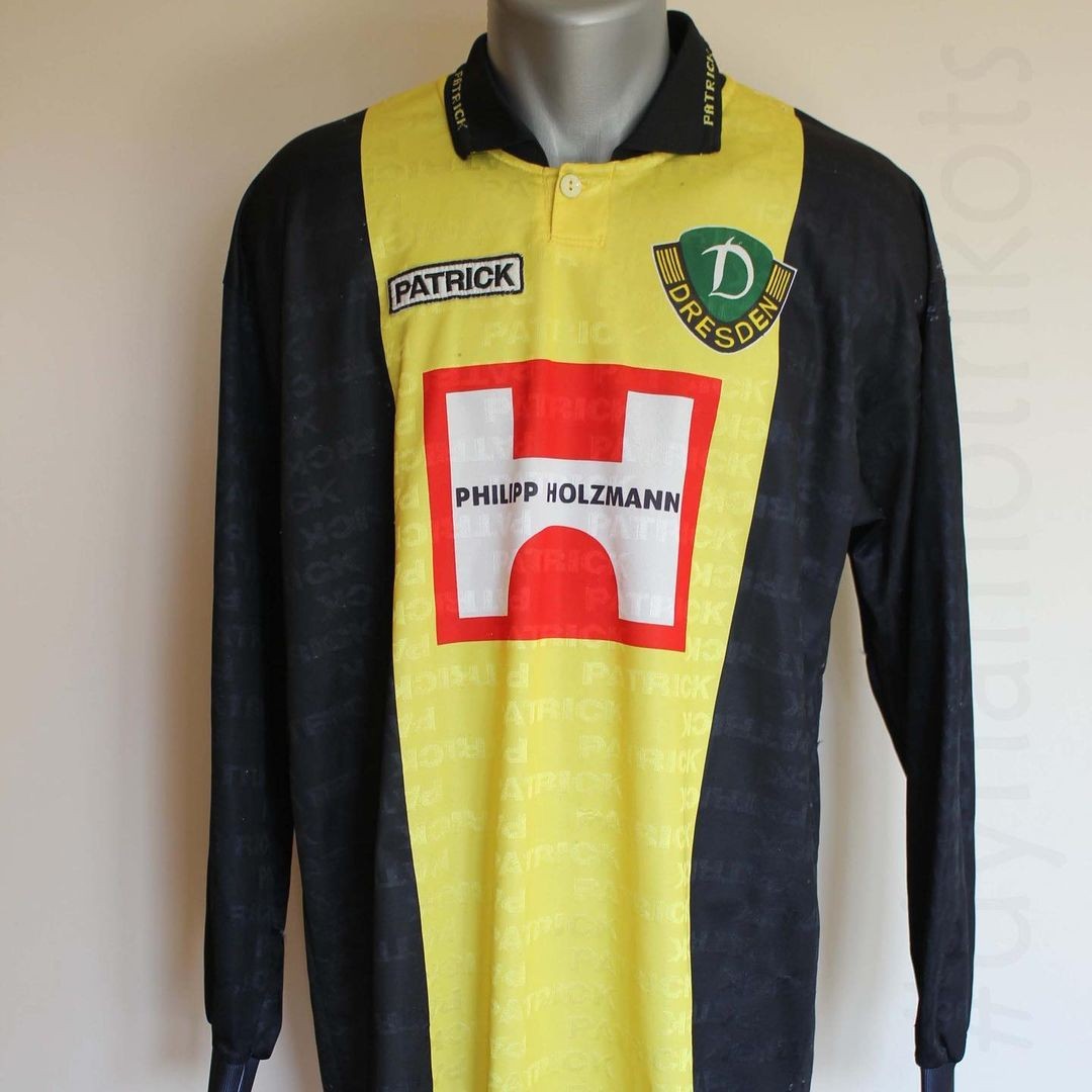 Dynamo Dresden 1996-97 Home Kit