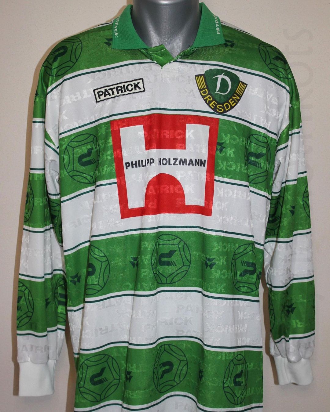 Dynamo Dresden 1996-97 Away Kit