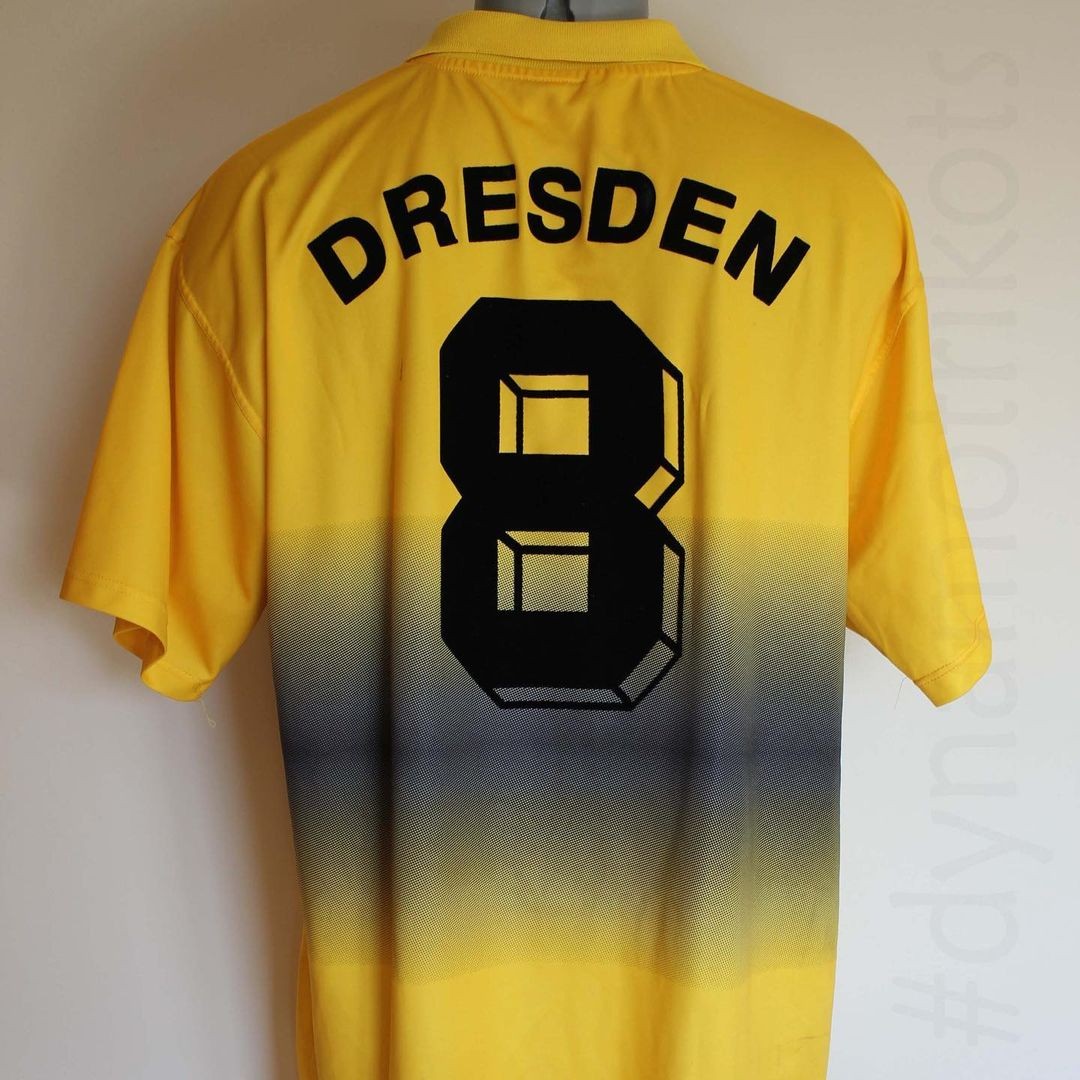 Dynamo Dresden 1997-98 Home 2 Kit