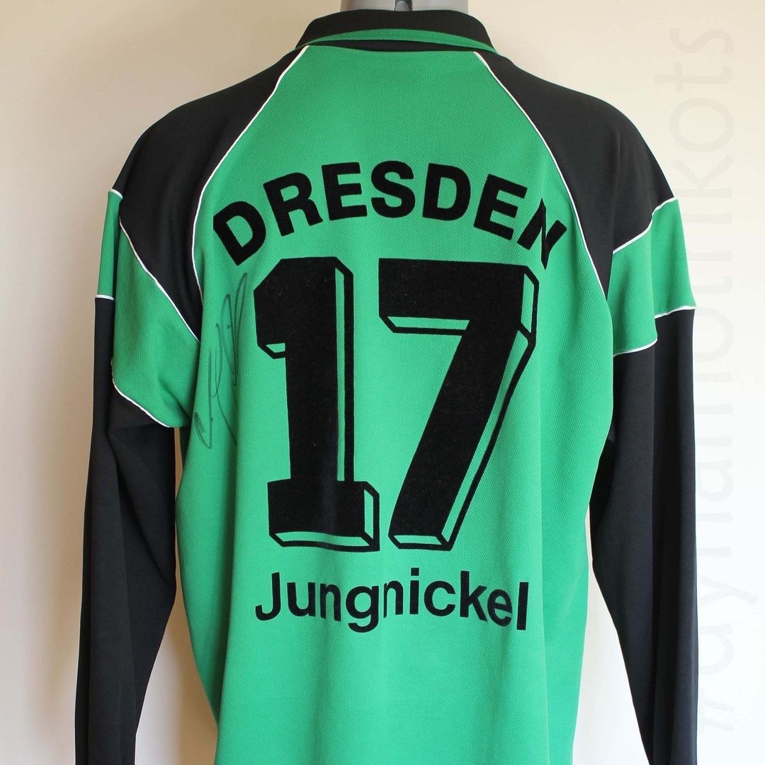 Dynamo Dresden 1999-00 Away Kit