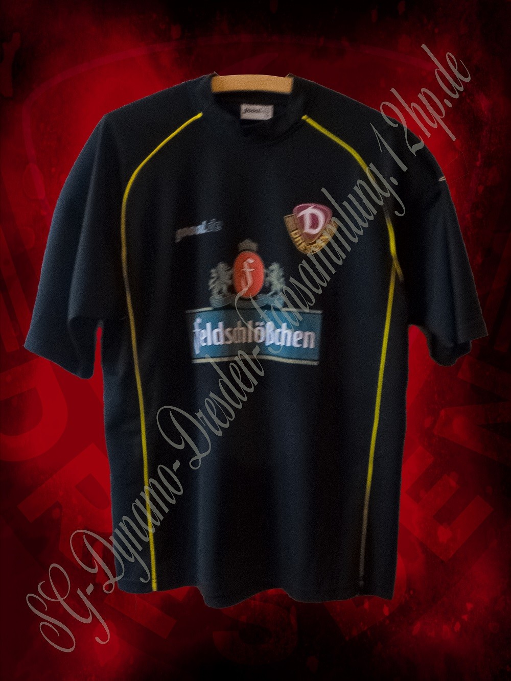 Dynamo Dresden 2001-02 Away 2 Kit