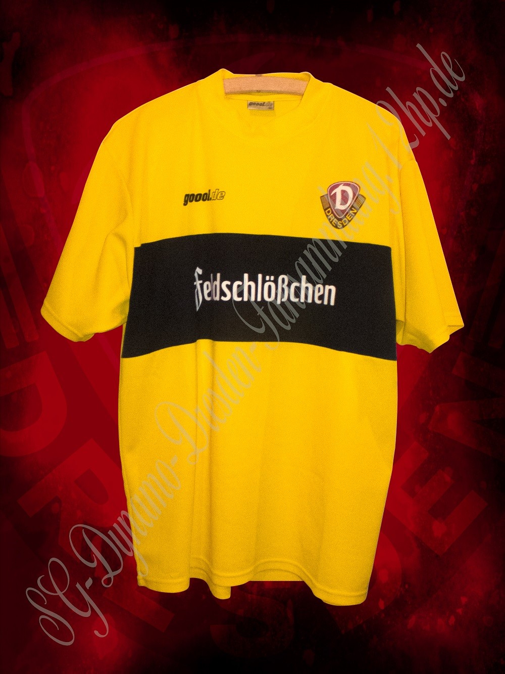 Dynamo Dresden 2002-03 Home Kit