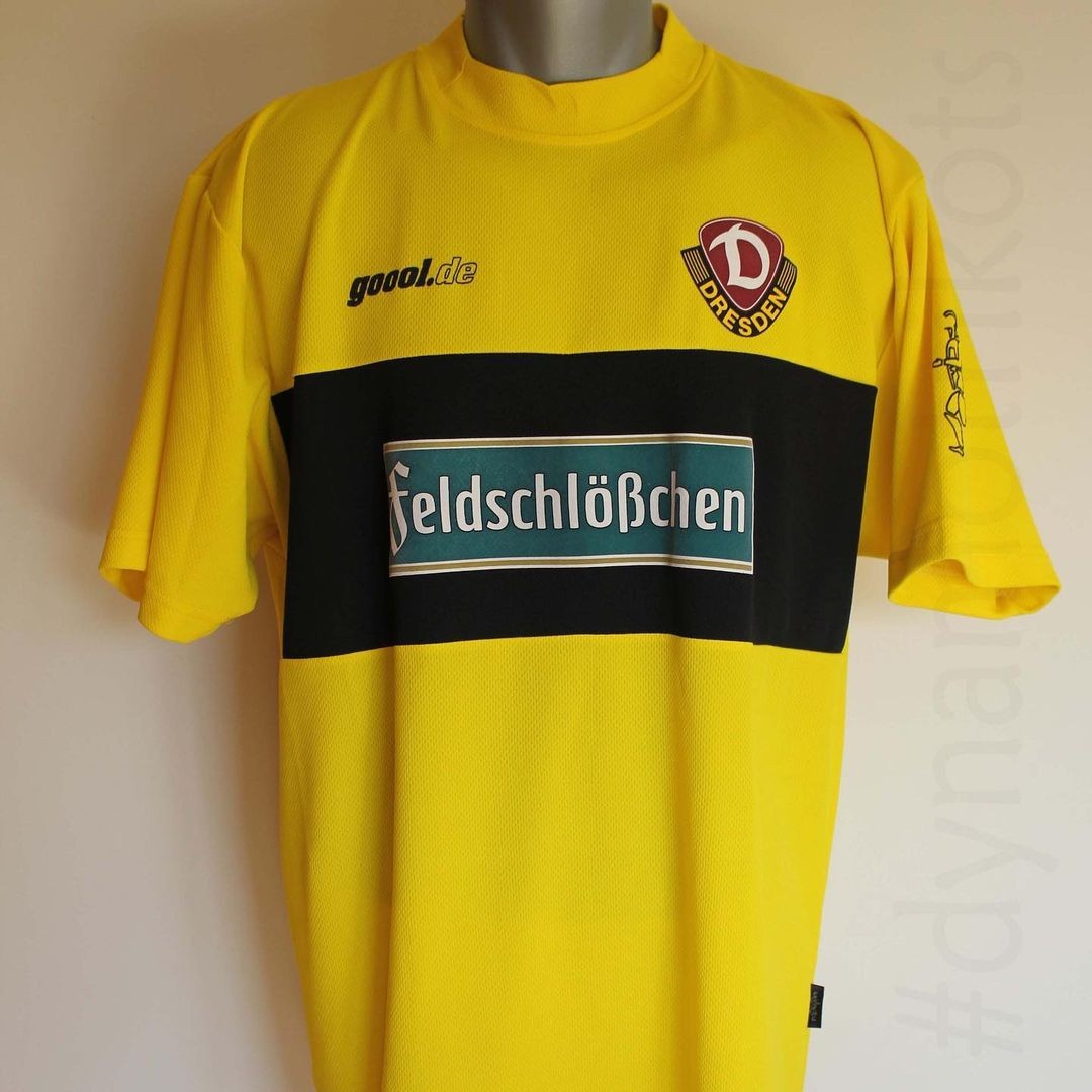 Dynamo Dresden 2002-03 Home V2 Kit
